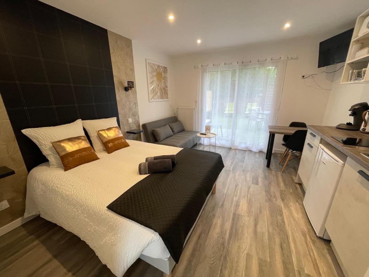 Jardin Prive 2 Bed & Breakfast La Ravoire Exterior foto