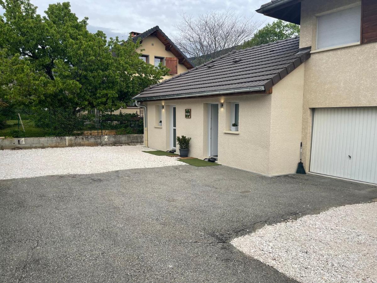 Jardin Prive 2 Bed & Breakfast La Ravoire Exterior foto