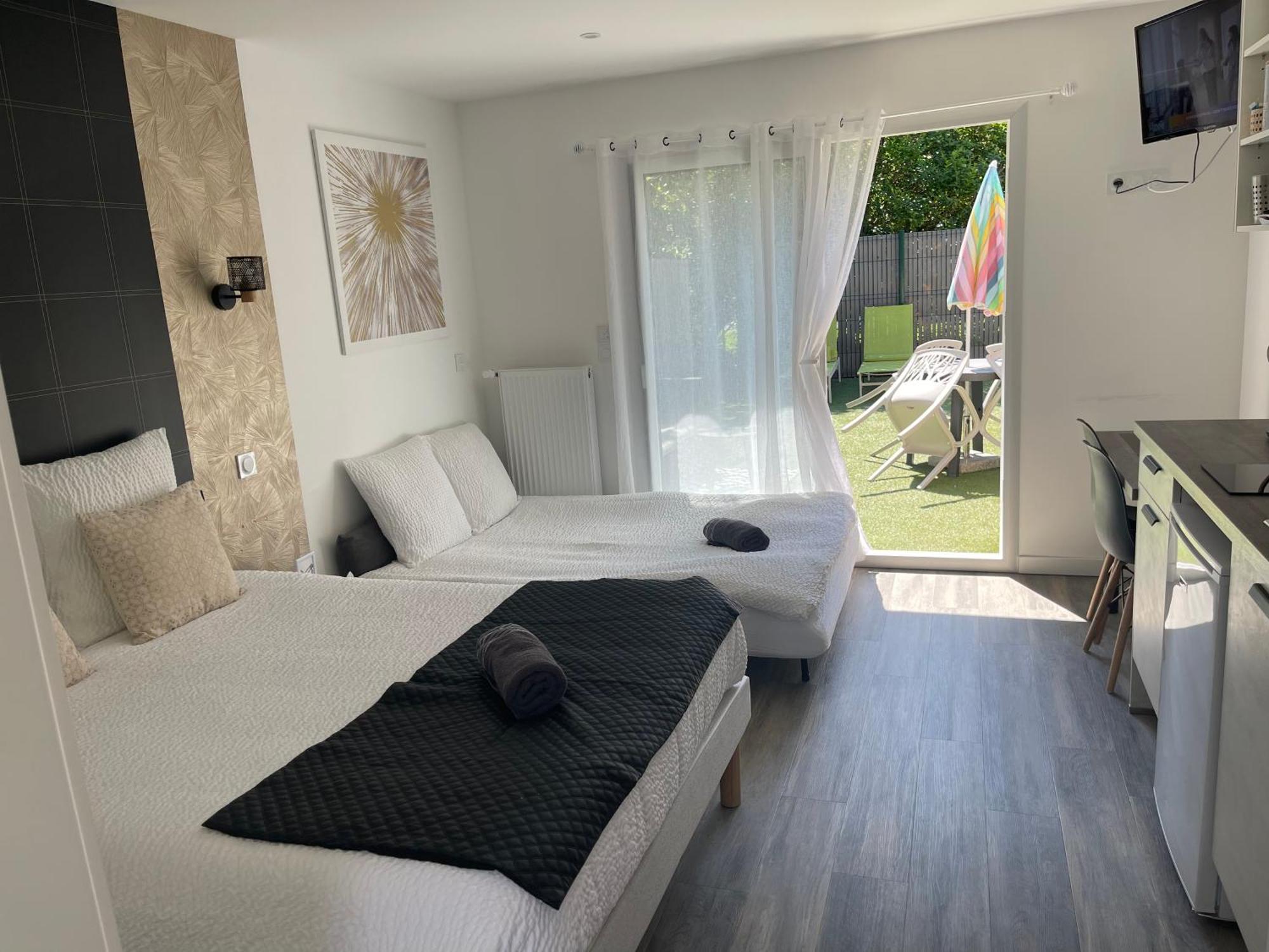 Jardin Prive 2 Bed & Breakfast La Ravoire Exterior foto